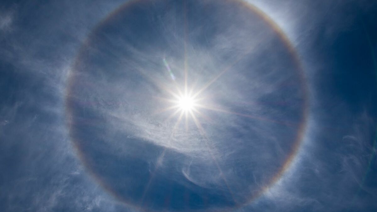 Sobre el origen del arco iris y del halo solar